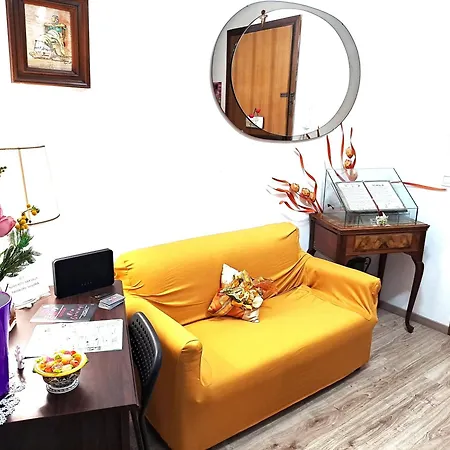 B&B Le Camere Di Sally-3